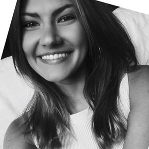 Meet your Posher, Claire